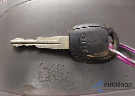 2004 Kia Optima Ex V6/Lx V6 z USA, uszkodzony, nr VIN KNAGD128945293124